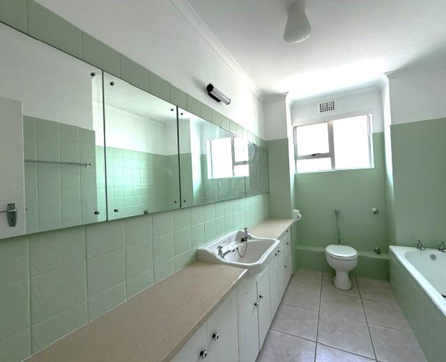 To Let 2 Bedroom Property for Rent in Mouille Point Western Cape